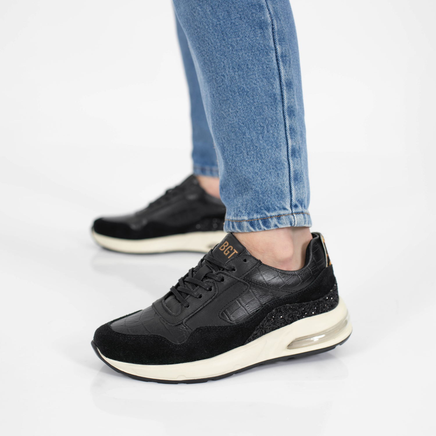 ZAPATILLA AVENIL NEGRA