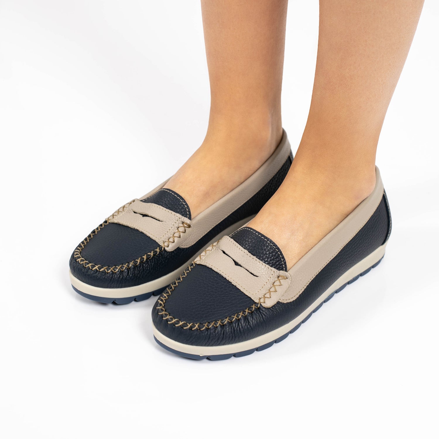 MOCASIN PAMPA AZUL Y BEIGE